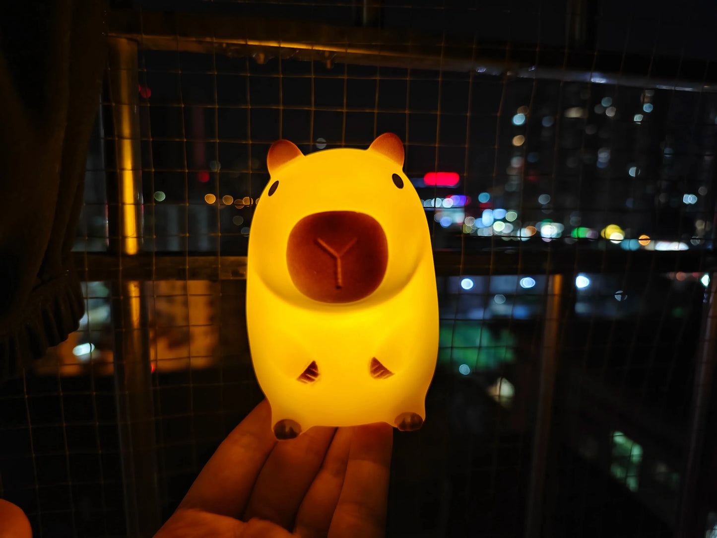Silicone Capybara Night Light – Soft and Creative Bedside Lamp