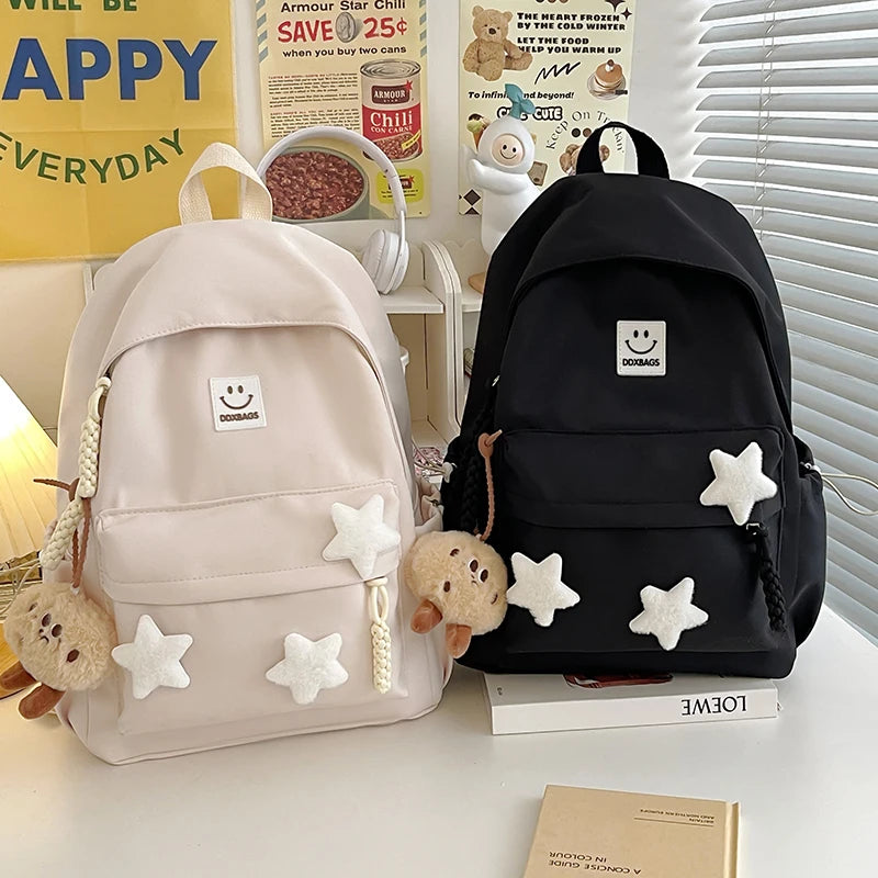 Zaino Carino per Ragazze Zaino Scolastico alla Moda Decorato con Stelle e Charm di Peluche Ideale per l'Uso Quotidiano e la Scuola Stile Carino e alla Moda Perfetto per Adolescenti!