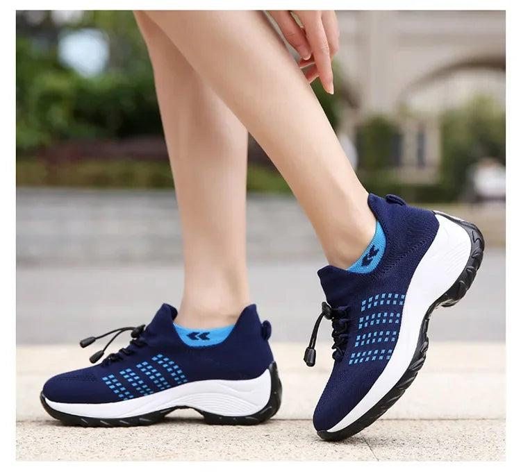 Scarpe da donna casual taglie forti 2025 scarpe sportive in maglia primavera autunno scarpe da viaggio con fondo spesso scarpe comode da mamma alla moda