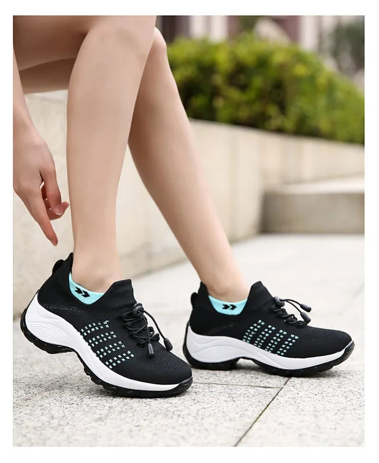 Scarpe da donna casual taglie forti 2025 scarpe sportive in maglia primavera autunno scarpe da viaggio con fondo spesso scarpe comode da mamma alla moda