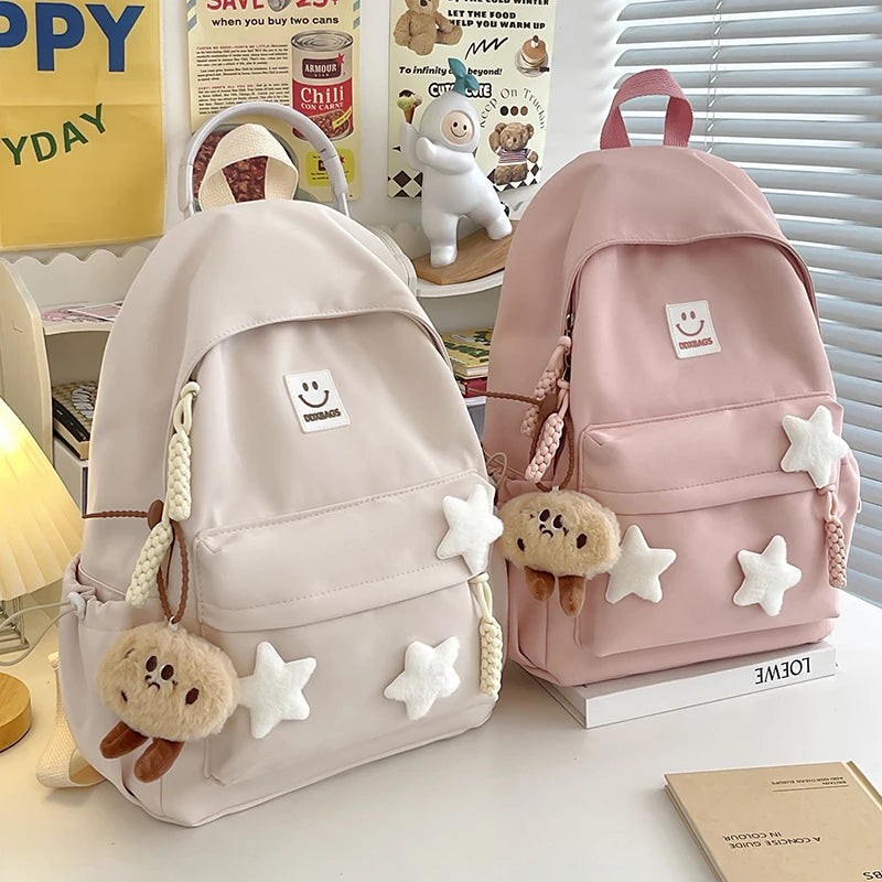 Zaino Carino per Ragazze Zaino Scolastico alla Moda Decorato con Stelle e Charm di Peluche Ideale per l'Uso Quotidiano e la Scuola Stile Carino e alla Moda Perfetto per Adolescenti!