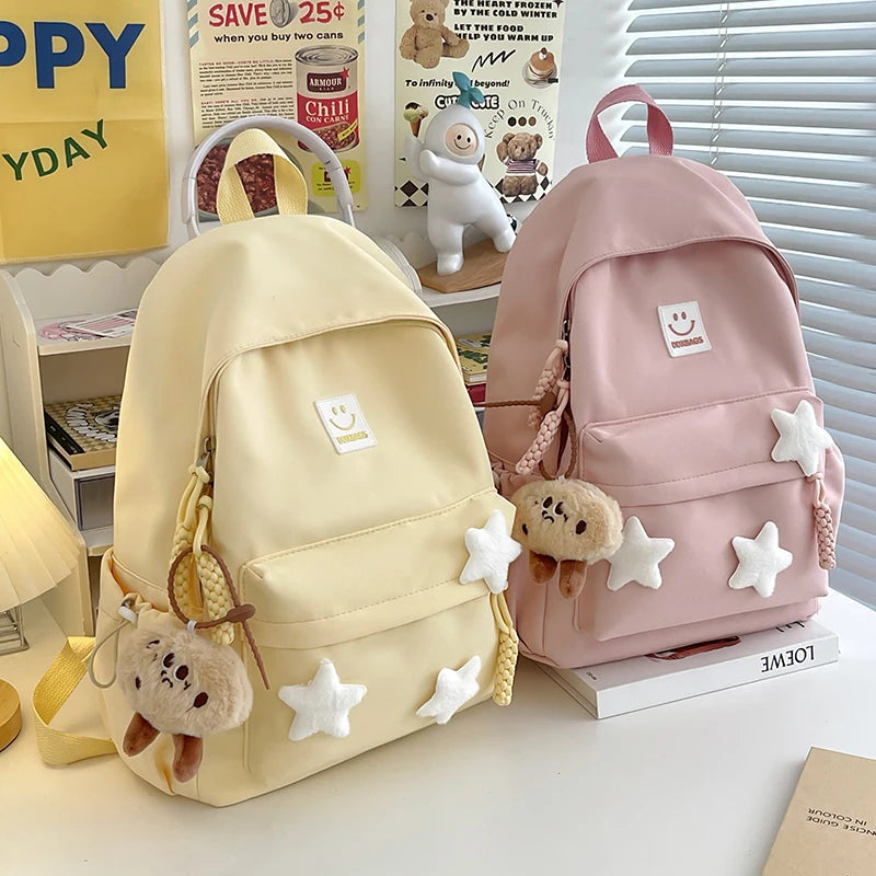 Zaino Carino per Ragazze Zaino Scolastico alla Moda Decorato con Stelle e Charm di Peluche Ideale per l'Uso Quotidiano e la Scuola Stile Carino e alla Moda Perfetto per Adolescenti!